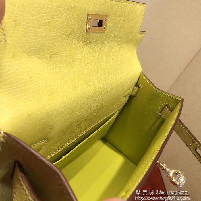 HERMES愛馬仕 凱莉包 Mini Kelly pochette金扣 鵝蛋黃 純手縫蠟線配上豬鼻子鏈 斜挎包  Ama1185